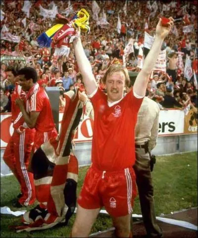 Seul club europen  avoir remport plus de C1 que de championnats : 2, en 79 et 80 aprs le titre de champion de 78, avec Shilton dans les buts et Brian Clough comme coach, je suis :