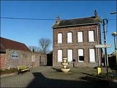 Commune de l'agglomération Cambrésienne, Naves se situe ...