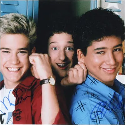 Dans "Sauvés par le gong", quelle anecdote assez choquante a révélé en 2020, soit 30 ans après, l'acteur Mark Paul Gosselaar (Zack Morris) ?