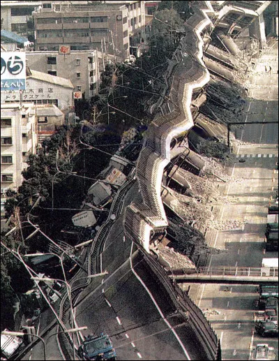 Le 17 janvier 1995, cette ville portuaire japonaise a été dévastée : les infrastructures de la ville on mal résisté et le séisme a fait plus de 6 000 morts. C'est ...