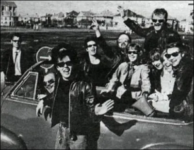 Complétez : 
"Vinnan kallar á..."