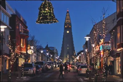 Complétez : 
"Þetta er ekki það..."