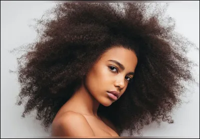 Et pour finir, quelle est la couleur de tes cheveux ?