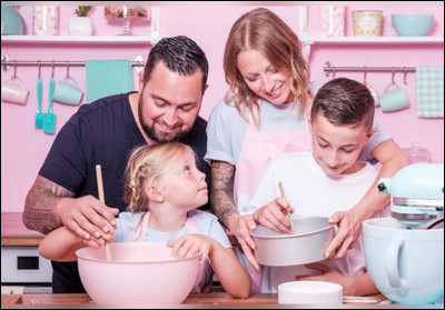 Comment se prénomment les enfants de Roxane ?