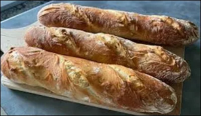 La baguette de pain coûte désormais en moyenne 0, 90  et risque d'arriver rapidement à 1  . Quelle est la principale explication à cette hausse ?