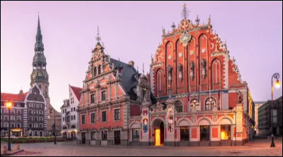 Quelle est la capitale de la Lettonie ?