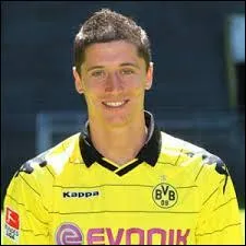 Quel est le club de cet attaquant polonais ?