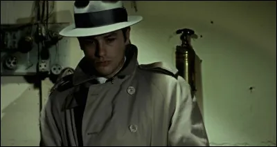 Quel cinéaste français a réalisé le film "Le Samouraï" (1967) avec Alain Delon ?