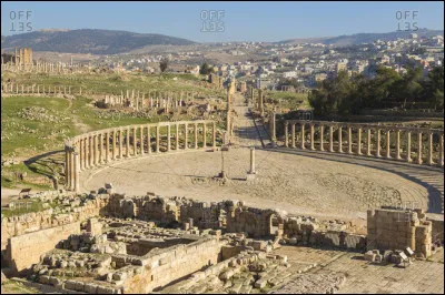 Les ruines romaines de Jerash (Gerasa) se trouvent en ...