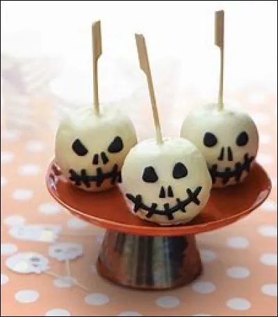 C'est l'heure de l'apéritif de la mort entre créatures d'Halloween ! Quelle boisson prendrais-tu ?