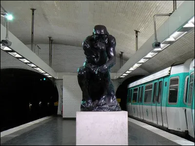 Quelle station de métro parisien est décorée de reproductions d'uvres du sculpteur Rodin ?