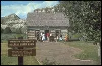 Près de la capitale, se trouve une cabane en rondins nommée Elkhorn Ranch dans laquelle habita un Président Américain. Lequel ?