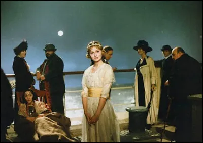 Quel est le titre de ce film italien de Federico Fellini, hommage poétique aux navires transatlantiques ?