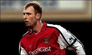 Pauleta avait battu ce record  l'occasion des qualifications pour le Mondial 2006, contre la slection d'Igor Stepanovs, c'est  dire :