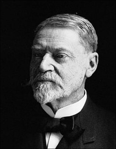 Sur quel sujet se rapporte la Loi Siegfried de 1894 ?