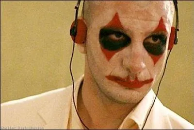 Dans Hros il kidnappe son idole, Clovis Costa, largement inspir de :