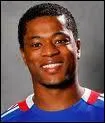 Dans quel club joue Patrice Evra ?