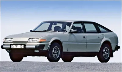 Donnez le nom de cette berline d'une marque aujourd'hui disparue.