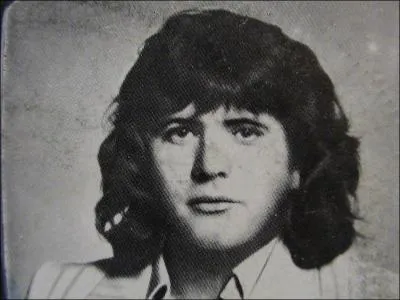 Vous l'avez tous reconnu. Lui et son ami Thierry Sabine sont dcds le 14 janvier 1986. Ils oeuvraient ensemble pour l' un de ces pays, lequel ?