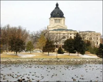 Quelle est la capitale de l'Etat ?