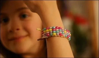 Un 'colifichet' est :