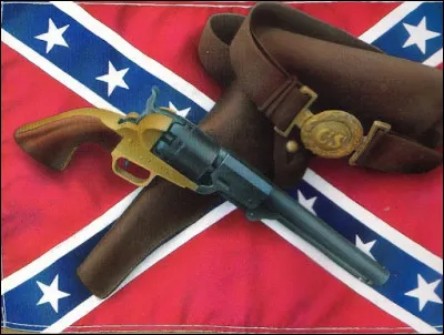 Quelle sont les 3 particularités de la copie confédérée du Colt Navy durant la Guerre de Sécession ?