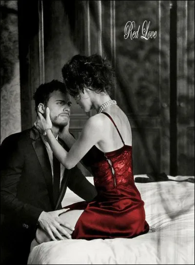 Qui chantait "Déshabillez-moi, oui, mais pas tout de suite..." ?