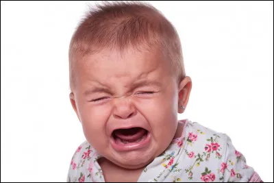 Un bébé pleure dans le bus :