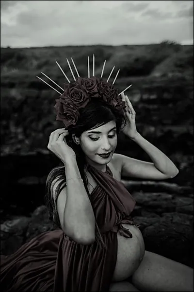 Cette ancienne déesse primordiale est l'ancêtre maternelle des races divines. Qui est-elle ?