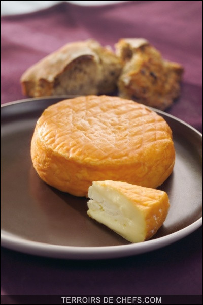 Arrive le fromage, en veux-tu, en voilà ! Quel est celui-ci ?