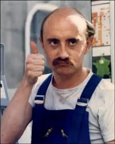 Dans quel film peut-on entendre cette réplique culte de l'acteur Michel Blanc : "Félicitations, elles sont bien rondes vos miches !" ?