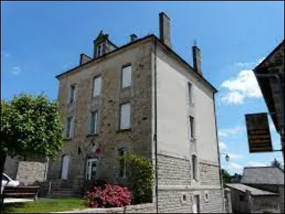 Nous terminons notre balade en Corrèze, à Saint-Privat. Nous sommes dans l'ex région ...