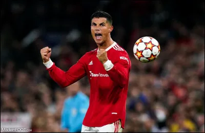 Combien de clubs Cristiano Ronaldo a-t-il rejoints jusqu'en 2021 ?