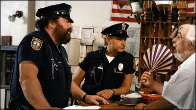 Pour quel service de renseignement travaillent-ils dans « Les Super-Flics de Miami » ?