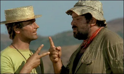 Que simulent Plata et Salud dans « Maintenant on l'appelle Plata », afin de toucher l'argent d'une assurance ?