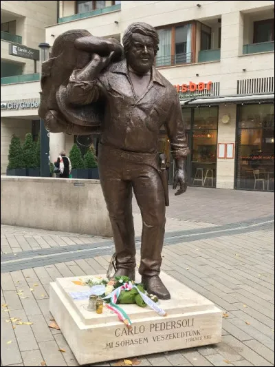 En quelle année, Bud Spencer meurt-il ?