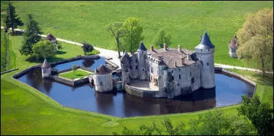 Le château de La Brède est situé en Gironde. Quel écrivain français y rédigea ses principales uvres ?
