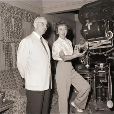 Quelle est cette rare actrice et réalisatrice des années 50 à Hollywood ?