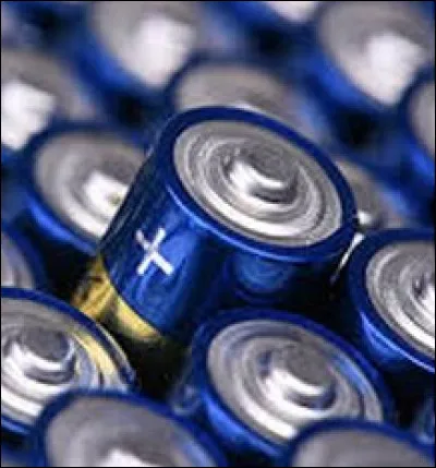 Quelle est la différence entre un accus et une pile ?