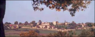 Je vous propose une balade en Occitanie, à Bournazel. Commune de l'arrondissement d'Albi, elle se situe dans le département ...