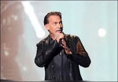 Comment se nomme ce chanteur r&eacute;put&eacute; pour sa puissance vocale ?