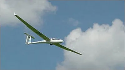 Ceux qui pratiquent des engins volants comme le planeur, l'aile delta ou le parapente vénèrent les pompes car...