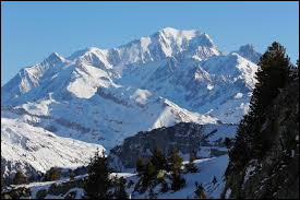 Quelle est l'attitude exacte du Mont Blanc, plus haut sommet d'Europe ?