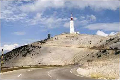 De quel département de la région Provence-Alpes-Côte d'Azur, le Mont Ventoux est-il le plus haut sommet ?