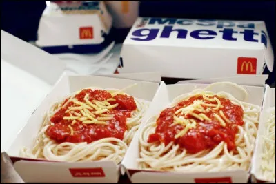 Quel fut le premier pays où lon pouvait manger des spaghettis dans les restaurants McDonald's ?