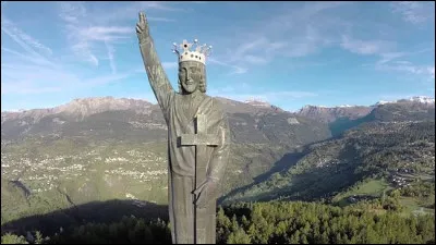 Suivez-moi, je vous emmène à Lens, si vous ne trouvez pas c'est la "croix" et la bannière !