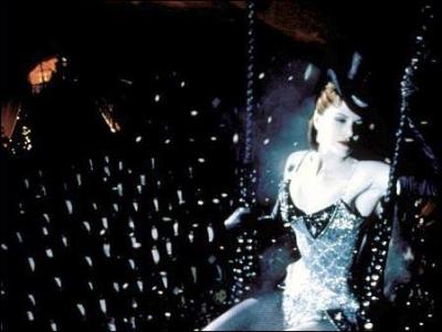 Dans 'Moulin Rouge', quelle chanson Satine reprend-elle langoureusement lorsqu'on la dcouvre pour la premire fois, dans cette scne ?