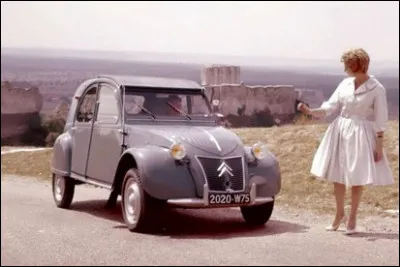 Comment le public la surnomme-t-il à l'époque ?