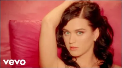 Avec quelle chanson Katy Perry a-t-elle eu son premier succès ?
