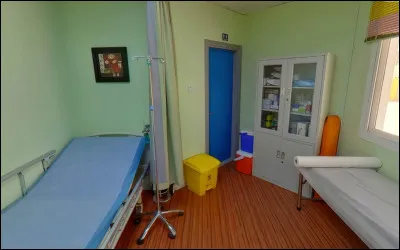 Pierre accompagne les enfants et adolescents tout au long de leur scolarité. Véritable référent santé à l'école, il joue un rôle de prévention, et d'éducation à la santé et à l'hygiène de vie. Il est...